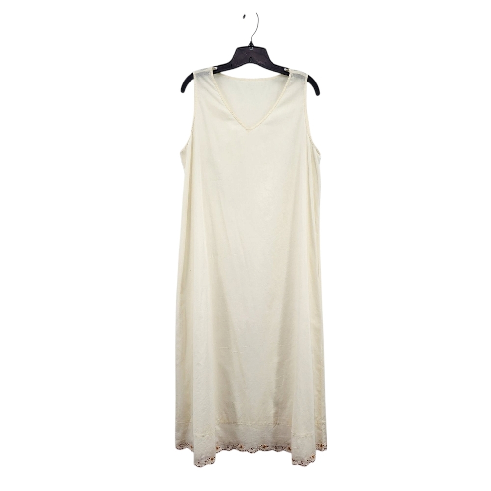 Women's Vintage Embroidered V-neck A-line Lightweight Cottagecore Midi Dress